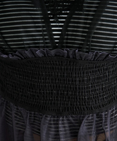 Ezick(エジック)の「2way layered tulle tops/2wayシャーリングチュールトップス(その他トップス・レディース・ネイビー/ブラック・FREE)」の3枚目の写真