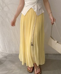 ふんわり揺れるシルエットが魅力♪大人フェミニンなロングフレアスカート