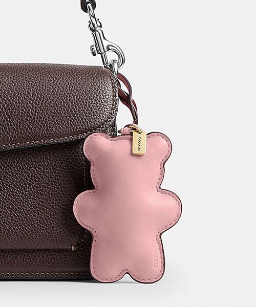 ベア パフィ バッグ チャーム（キーホルダー）｜COACH（コーチ）の