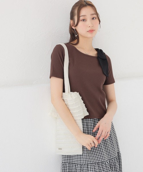 Honeys(ハニーズ)の「【ハニさら・接触冷感・UVカット】肩リボンワンショルトップス(Tシャツ/カットソー・レディース・ネイビー/アイボリー/ブラウン/ヘザーチャコール・S/M/L)」の16枚目の写真
