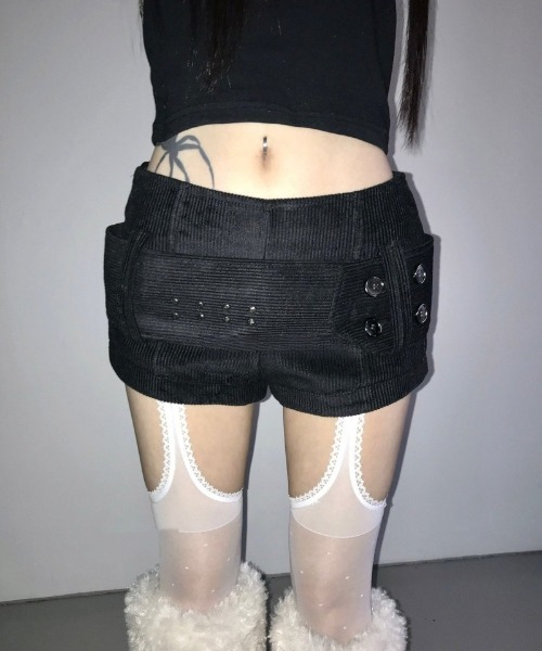 Ritzy(リッツィー)の「ダブルアイレットベルトデザインショートパンツ(その他パンツ・レディース・ブラック/ベージュ・L/M/XL/S)」の1枚目の写真