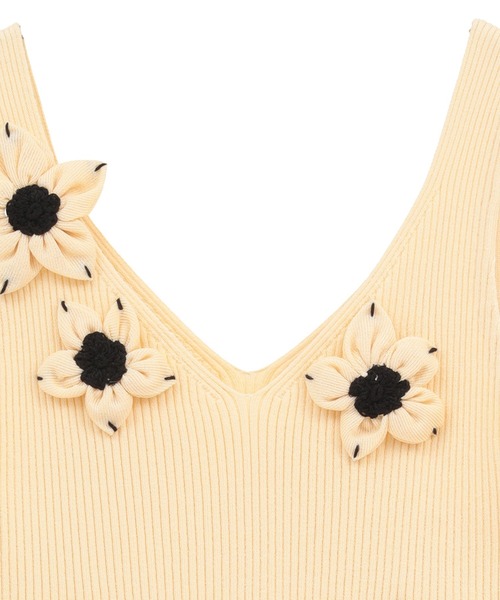 CLANE(クラネ)の「【CLANE】FLOWER MOTIF CAMI KNIT TOPS フラワータンクトップ/クラネ(ニット/セーター・レディース・アイボリー/ブラウン/ブラック・1)」の5枚目の写真