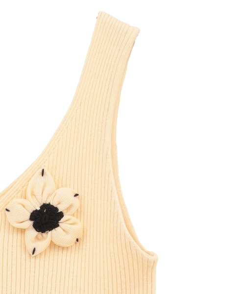 CLANE(クラネ)の「【CLANE】FLOWER MOTIF CAMI KNIT TOPS フラワータンクトップ/クラネ(ニット/セーター・レディース・アイボリー/ブラウン/ブラック・1)」の6枚目の写真