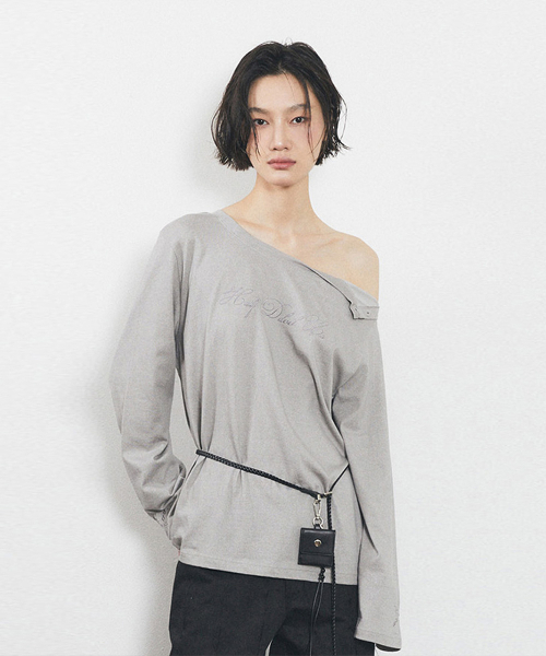 HALF DEVIL US(ハーフデビルアス)の「ロングスリーブショルダーアウトTシャツ_アイボリー(Tシャツ/カットソー・レディース・その他・FREE)」の11枚目の写真
