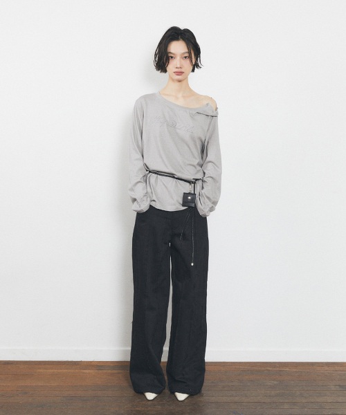 HALF DEVIL US(ハーフデビルアス)の「ロングスリーブショルダーアウトTシャツ_アイボリー(Tシャツ/カットソー・レディース・その他・FREE)」の12枚目の写真