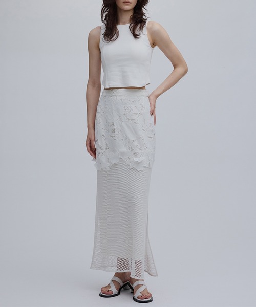 Ameri(アメリ)の「MEDI CUTWORK 3D LACE MOTIF LAYERED SKIRT(スカート・レディース・ブラック/ホワイト・MEDIUM/SMALL)」の4枚目の写真