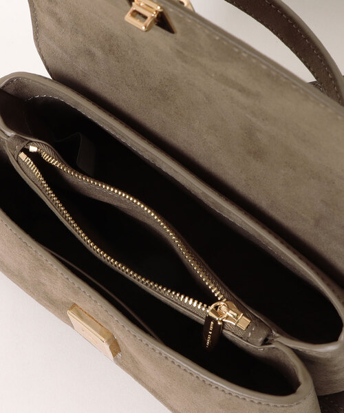 CHARLES & KEITH(チャールズ & キース)の「Adalyn アダリン トップハンドルバッグ(ハンドバッグ・レディース・レディッシュグレー・S)」の7枚目の写真