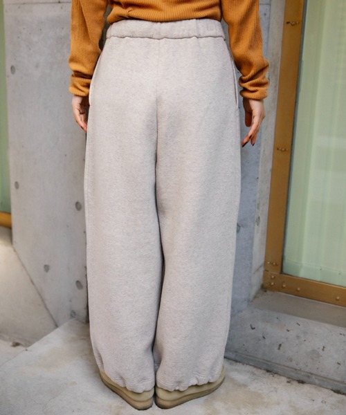 CAROUSE LAMBRA（ケラウズランブラ）の「2TAC WIDE PANTS（スウェットパンツ・レディース・ベージュ/ネイビー・FREE）」の9枚目の写真