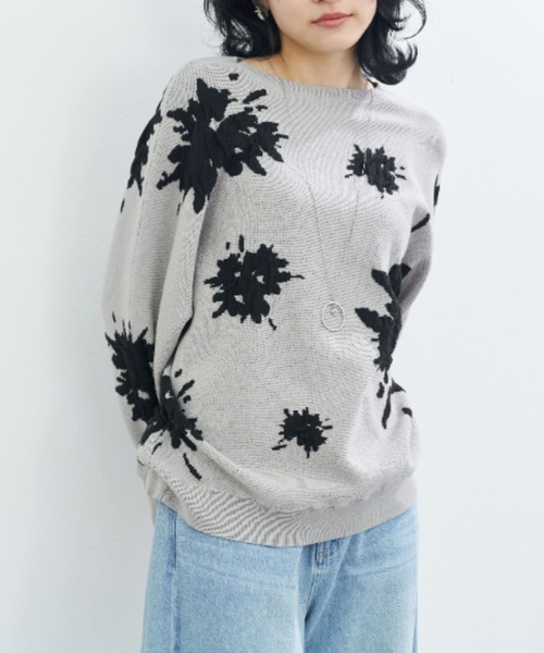 BELLUNA(ベルーナ)の「大人の花柄ジャカードニットプルオーバー(ニット/セーター・レディース・グレー系/チャコール・FREE)」の16枚目の写真