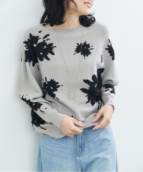 BELLUNA(ベルーナ)の「大人の花柄ジャカードニットプルオーバー(ニット/セーター・レディース・グレー系/チャコール・FREE)」の17枚目の写真