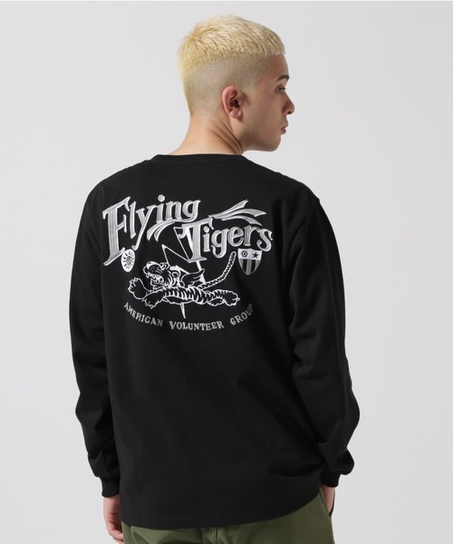 AVIREX(アヴィレックス)の「《WEB&DEPOT限定》MILITARY MOTIF LONGSLEEVE T-SHIRT / ミリタリーモチーフ 長袖Tシャツ / AVIREX / アヴィレックス(Tシャツ/カットソー・メンズ・ライトグレー/ホワイト/ブラック・X-LARGE/XX-LARGE/LARGE/MEDIUM)」の3枚目の写真