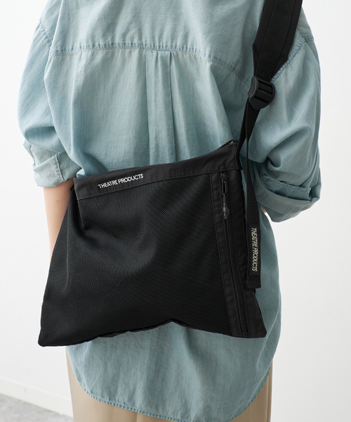 Spick & Span(スピックアンドスパン)の「THEATRE PRODUCTS / シアタープロダクツ OBLONG 70(ショルダーバッグ・レディース・ブラウン/ブラック/ホワイト系その他・FREE)」の1枚目の写真