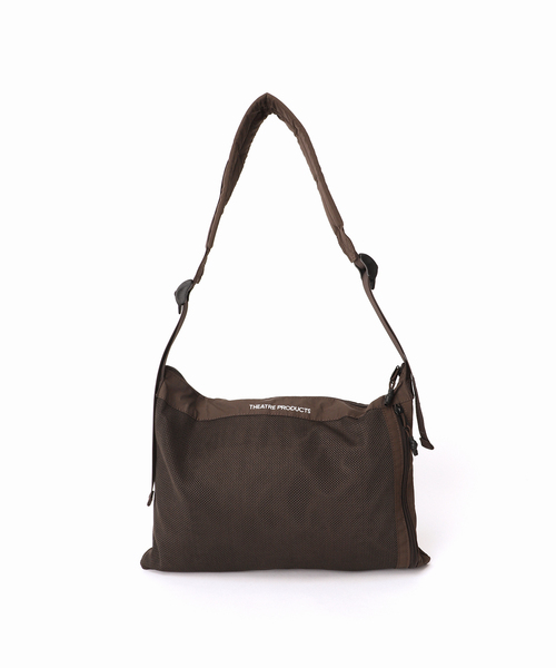 Spick & Span(スピックアンドスパン)の「THEATRE PRODUCTS / シアタープロダクツ OBLONG 70(ショルダーバッグ・レディース・ブラウン/ブラック/ホワイト系その他・FREE)」の10枚目の写真