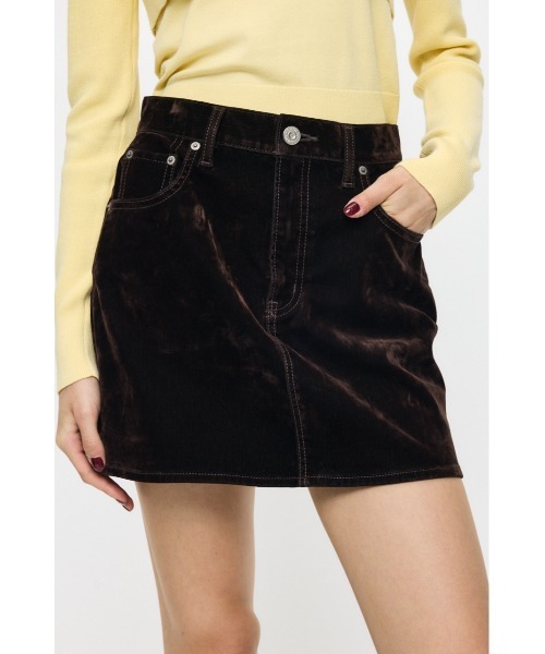 MOUSSY（マウジー）の「【26年AW新作】【セットアップ対応】VELVET ミニスカート（デニムスカート・レディース・ボルドー/カーキ/ブラウン/ブラック・2/1）」の12枚目の写真