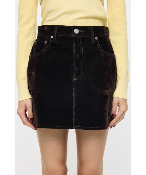 MOUSSY（マウジー）の「【26年AW新作】【セットアップ対応】VELVET ミニスカート（デニムスカート・レディース・ボルドー/カーキ/ブラウン/ブラック・2/1）」の13枚目の写真