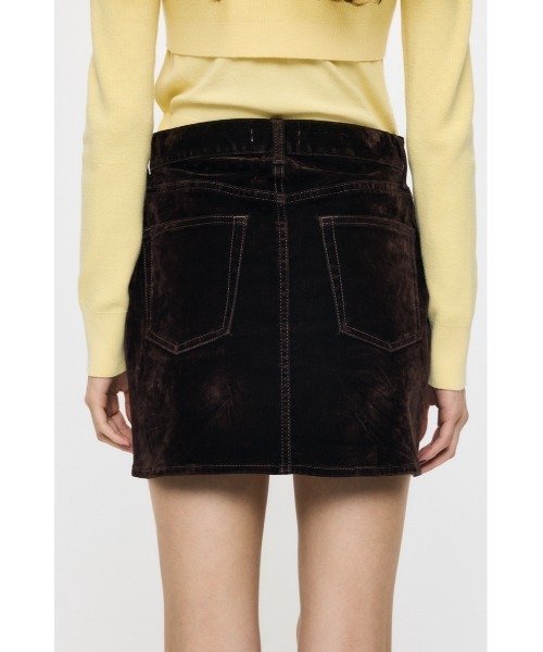 MOUSSY（マウジー）の「【26年AW新作】【セットアップ対応】VELVET ミニスカート（デニムスカート・レディース・ボルドー/カーキ/ブラウン/ブラック・2/1）」の15枚目の写真