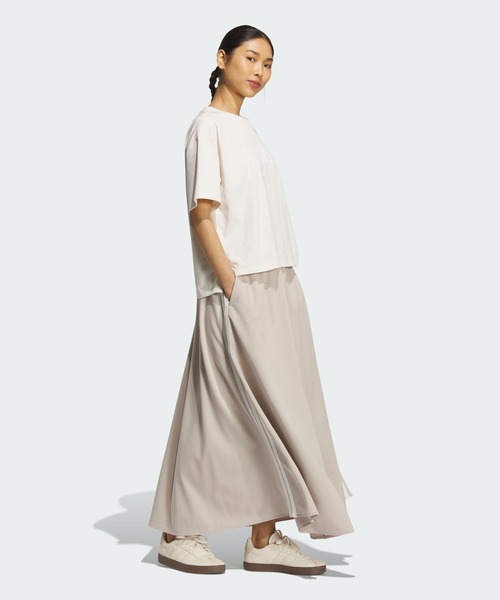 adidas(アディダス)の「スリーストライプス KN スカート / アディダス adidas(スカート・レディース・ベージュ・XX-LARGE/LARGE/MEDIUM/SMALL/X-LARGE)」の3枚目の写真
