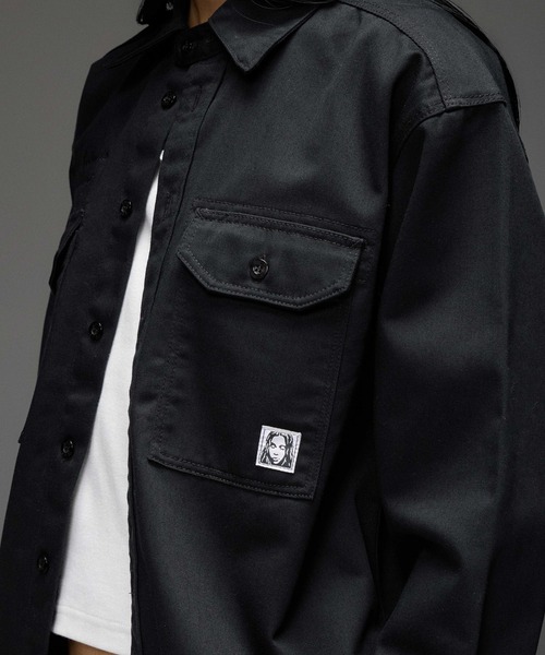 X-girl（エックスガール）の「FACE LABEL WORK L/S SHIRT（シャツ/ブラウス・レディース・ベージュ/ブラック/マルチ・S/M）」の12枚目の写真