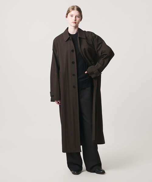 LOEFF（ロエフ）の「＜LOEFF＞バルカラー コート UNISEX（ステンカラーコート・レディース・ブラック/ダークブラウン・1/0/2）」の6枚目の写真