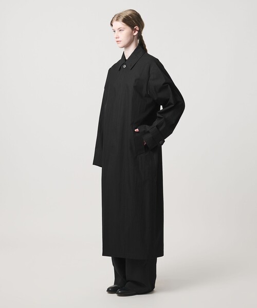 LOEFF（ロエフ）の「＜LOEFF＞バルカラー コート UNISEX（ステンカラーコート・レディース・ブラック/ダークブラウン・1/0/2）」の14枚目の写真