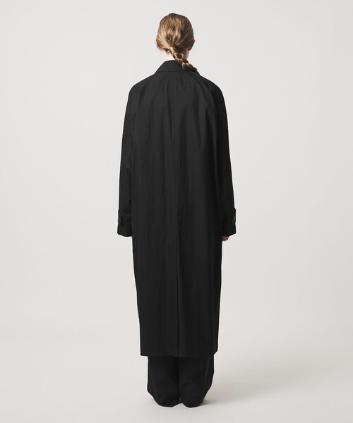 LOEFF（ロエフ）の「＜LOEFF＞バルカラー コート UNISEX（ステンカラーコート・レディース・ブラック/ダークブラウン・1/0/2）」の16枚目の写真