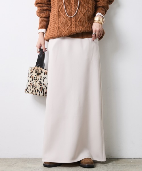 CHIC STYLE(シックスタイル)の「ナローマキシスカート<大きいサイズ有>シックスタイル(スカート・レディース・サックスブルー/ベージュ系/ブラック/グレー・L/M/3L/5L/4L/LL)」の1枚目の写真