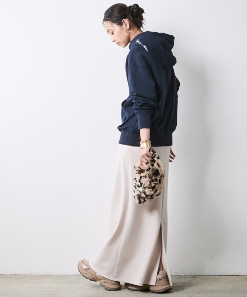 CHIC STYLE(シックスタイル)の「ナローマキシスカート<大きいサイズ有>シックスタイル(スカート・レディース・サックスブルー/ベージュ系/ブラック/グレー・L/M/3L/5L/4L/LL)」の9枚目の写真