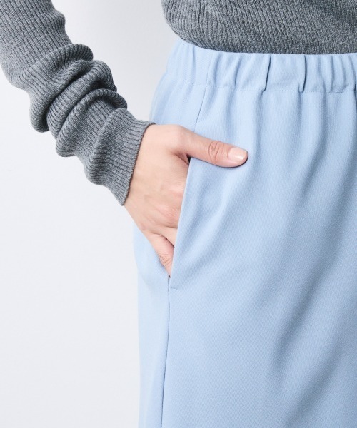 CHIC STYLE(シックスタイル)の「ナローマキシスカート<大きいサイズ有>シックスタイル(スカート・レディース・サックスブルー/ベージュ系/ブラック/グレー・L/M/3L/5L/4L/LL)」の17枚目の写真