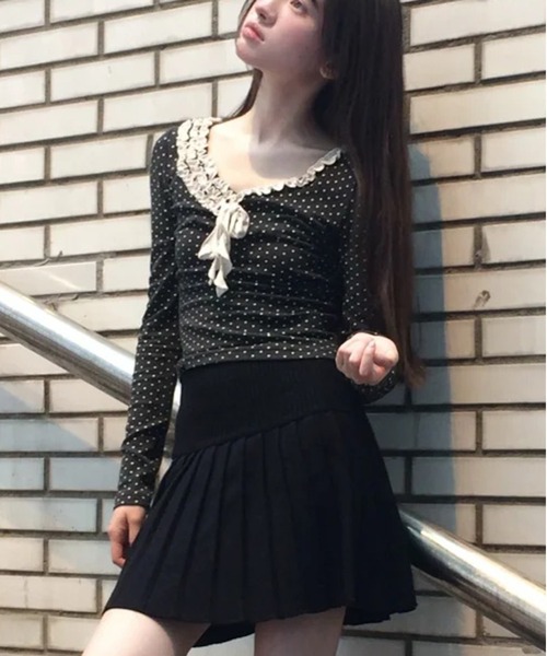 AsheKsha(アシクシャ)の「26AW レース Vネックフリルリボン ドット柄スリム長袖トップス(Tシャツ/カットソー・レディース・ダークグレー・M)」の11枚目の写真