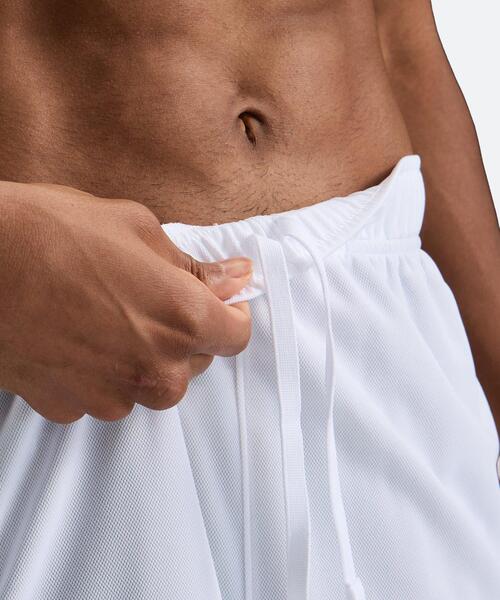 UNDER ARMOUR(アンダーアーマー)の「UAネクストジェン ロゴ ショーツ(バスケットボール/メンズ/レディース)(その他パンツ・レディース・ホワイト・M/L/XL)」の5枚目の写真