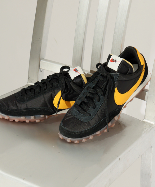 NIKE(ナイキ)の「【NIKE/ ナイキ】WAFFLE RACER(スニーカー・レディース・ブラック/ホワイト・24cm/25cm/24.5cm)」の1枚目の写真