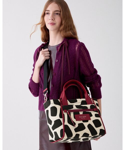 kate spade new york（ケイトスペード ニューヨーク）の「ダッシュ ジラフ キャンバス トート バッグ（トートバッグ・レディース・その他・ONESIZE）」の2枚目の写真