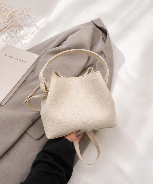 TONE SELECT GOODS(トーンセレクトグッズ)の「LESRIRE/ シボレザー風2WAYショルダーバッグ L9389(ショルダーバッグ・レディース・ホワイト/ベージュ/ブラック/ブラウン・FREE)」の1枚目の写真