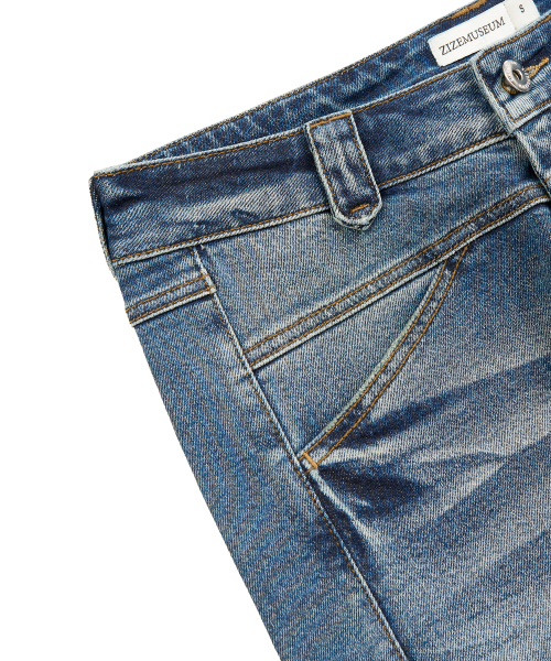 ZIZEMUSEUM(ジゼミュージアム)の「カーブドストレートデニムパンツ(ブルー)(デニムパンツ・レディース・その他・SMALL/MEDIUM/LARGE)」の5枚目の写真