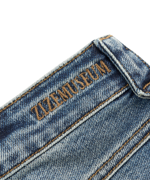 ZIZEMUSEUM(ジゼミュージアム)の「カーブドストレートデニムパンツ(ブルー)(デニムパンツ・レディース・その他・SMALL/MEDIUM/LARGE)」の7枚目の写真