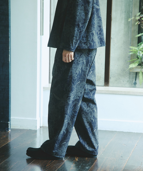 JOURNAL STANDARD（ジャーナルスタンダード）の「トリコット コーデュロイ オーバー パンツ（スラックス・メンズ・チャコールグレー/ブラウン・SMALL/MEDIUM/LARGE）」の7枚目の写真