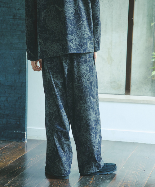JOURNAL STANDARD（ジャーナルスタンダード）の「トリコット コーデュロイ オーバー パンツ（スラックス・メンズ・チャコールグレー/ブラウン・SMALL/MEDIUM/LARGE）」の8枚目の写真