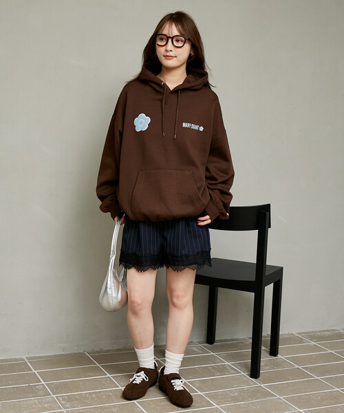 MARY QUANT(マリークワント)の「MARY QUANT × PUBLUX/マリークワント <ユニセックス>別注 裏起毛 フーディー ロゴ スウェット(パーカー) 限定展開(パーカー・メンズ・サックスブルー/ブラウン/ブラック/グレー・MEDIUM/SMALL/LARGE)」の16枚目の写真