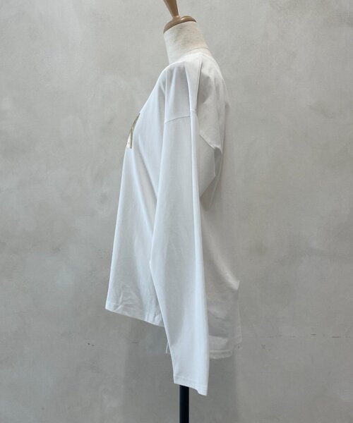 Jena espace merveilleux(ジェナ エスパスメルヴェイユ)の「箔プリントカットソー(Tシャツ/カットソー・レディース・オフホワイト/オレンジ/カーキ・FREE)」の9枚目の写真