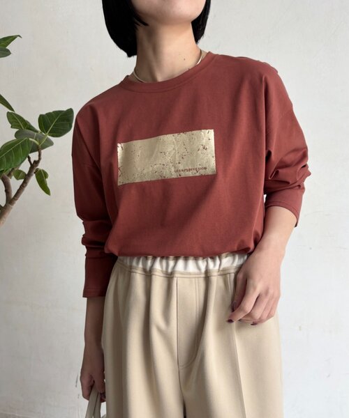Jena espace merveilleux(ジェナ エスパスメルヴェイユ)の「箔プリントカットソー(Tシャツ/カットソー・レディース・オフホワイト/オレンジ/カーキ・FREE)」の21枚目の写真