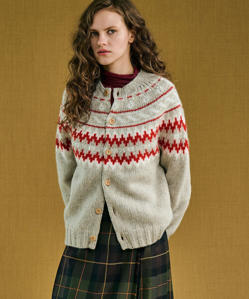 Morris & Sons（モリスアンドサンズ）の「MORRIS & SONS | チャンキーノルディックカーディガン WOMEN（カーディガン/ボレロ・レディース・グレー系その他2/グレー系その他/ホワイト系その他5・F）」の5枚目の写真