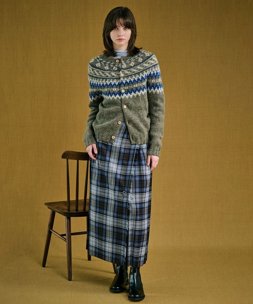 Morris & Sons（モリスアンドサンズ）の「MORRIS & SONS | チャンキーノルディックカーディガン WOMEN（カーディガン/ボレロ・レディース・グレー系その他2/グレー系その他/ホワイト系その他5・F）」の22枚目の写真