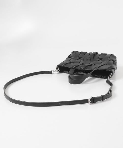 URBAN RESEARCH ROSSO WOMEN（アーバンリサーチ　ロッソ）の「KOMOREBI MUSEUM　MESH BAG（ハンドバッグ・レディース・ブラック/アイボリー・-）」の9枚目の写真