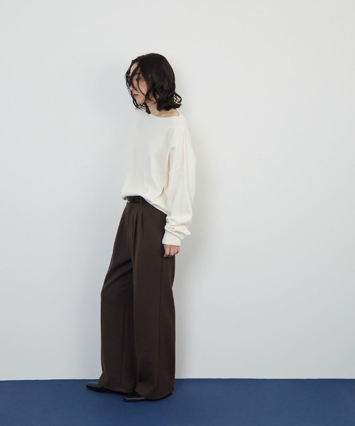 STELLA FISH(ステラフィッシュ)の「ボートネックオフショルニット(ニット/セーター・レディース・オフホワイト/ブラウン/ブラック・FREE)」の10枚目の写真