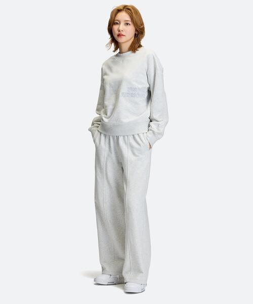 UNDER ARMOUR(アンダーアーマー)の「UAエッセンシャル テリー エンブロイダリー クルー(ライフスタイル/レディース)(スウェット・レディース・グレー・XL/M/L)」の3枚目の写真