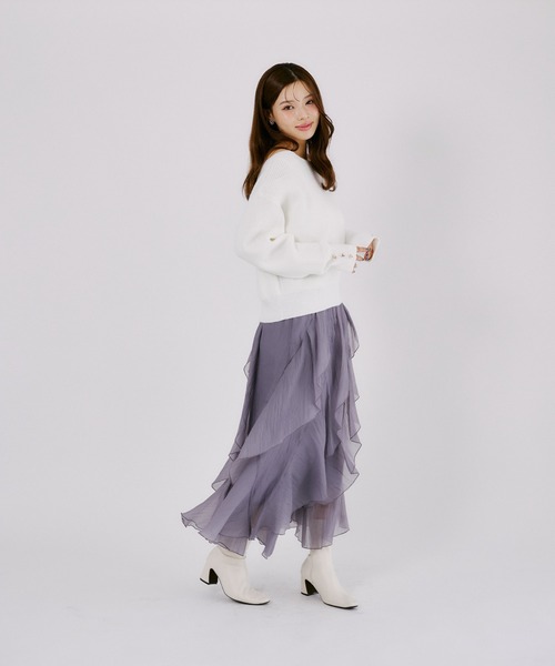 tocco closet(トッコ クローゼット)の「袖口ハート飾り釦セミオフショルラメ入りアンゴラタッチニットプルオーバー(ニット/セーター・レディース・オフホワイト/ブラウン/ピンク・M)」の5枚目の写真