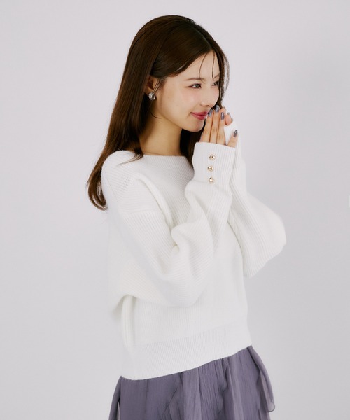 tocco closet(トッコ クローゼット)の「袖口ハート飾り釦セミオフショルラメ入りアンゴラタッチニットプルオーバー(ニット/セーター・レディース・オフホワイト/ブラウン/ピンク・M)」の8枚目の写真