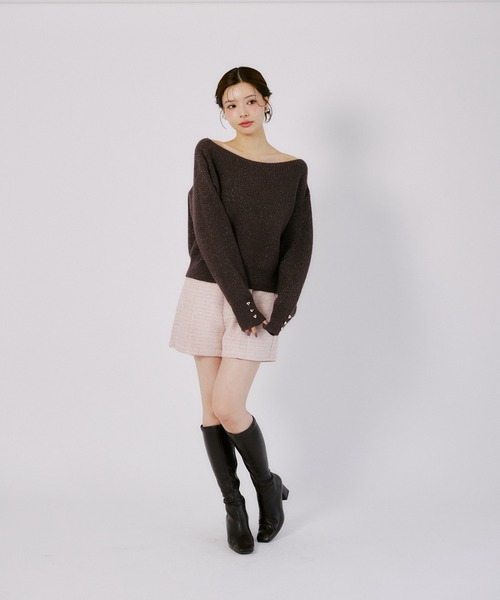 tocco closet(トッコ クローゼット)の「袖口ハート飾り釦セミオフショルラメ入りアンゴラタッチニットプルオーバー(ニット/セーター・レディース・オフホワイト/ブラウン/ピンク・M)」の13枚目の写真