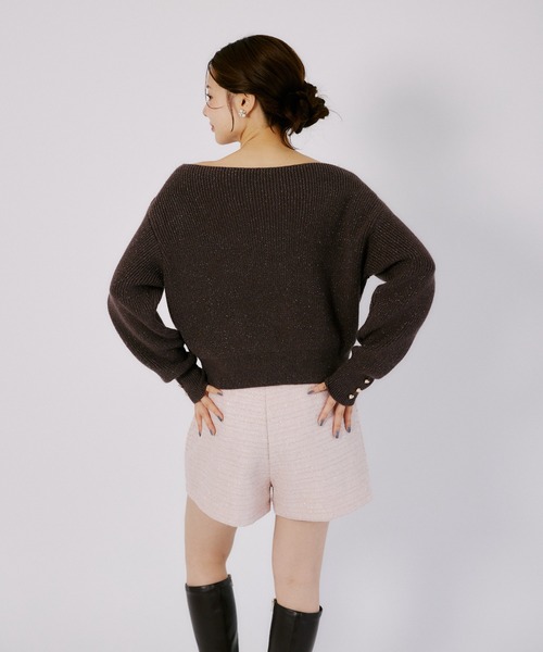 tocco closet(トッコ クローゼット)の「袖口ハート飾り釦セミオフショルラメ入りアンゴラタッチニットプルオーバー(ニット/セーター・レディース・オフホワイト/ブラウン/ピンク・M)」の17枚目の写真