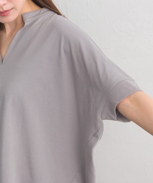 OMNES(オムネス)の「ドライタッチUVカットスキッパータックカットソー(Tシャツ/カットソー・レディース・チャコールグレー/グレー/ブルー・FREE)」の17枚目の写真